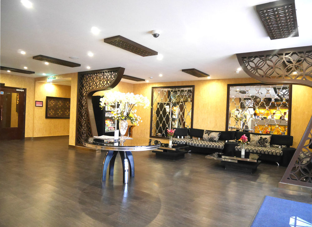 Grand Sapphire Hotel & Banqueting London Borough of London Borough of Croydon Exteriör bild
