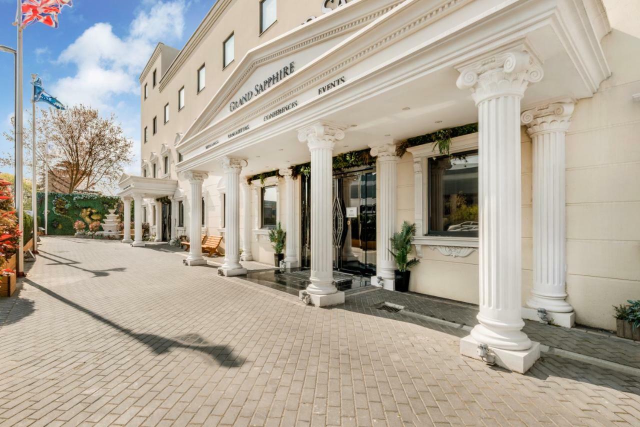 Grand Sapphire Hotel & Banqueting London Borough of London Borough of Croydon Exteriör bild