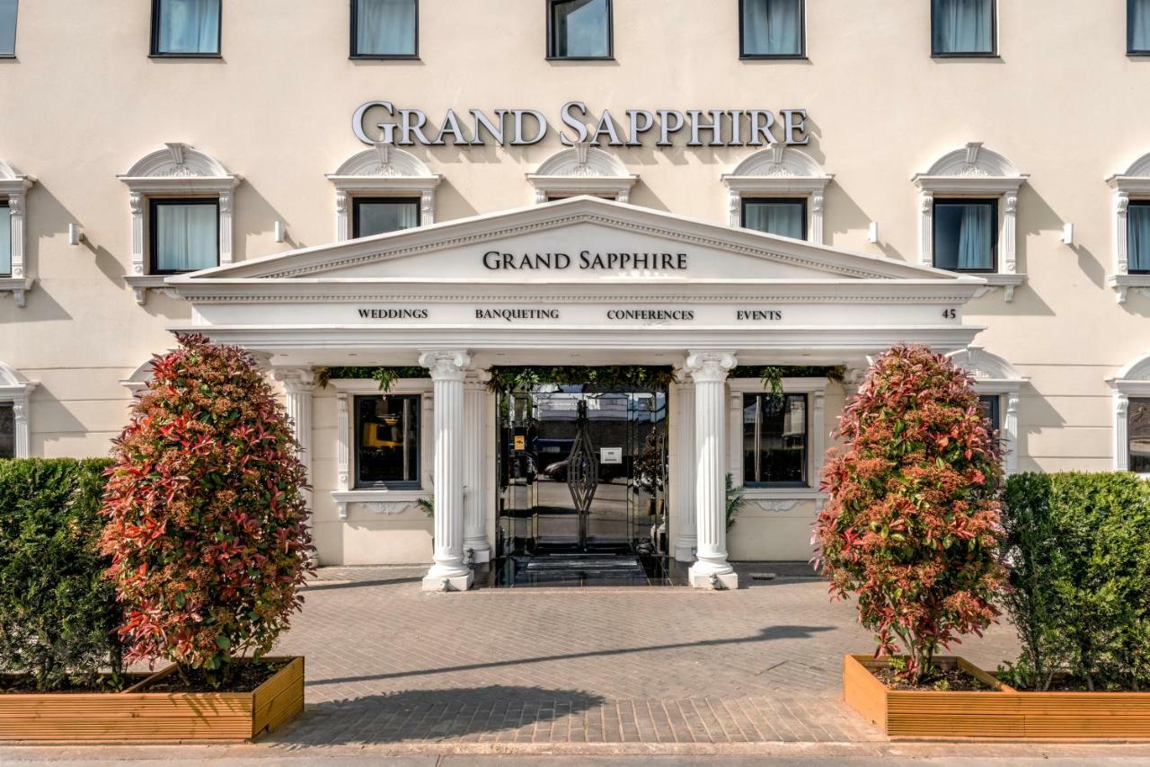 Grand Sapphire Hotel & Banqueting London Borough of London Borough of Croydon Exteriör bild