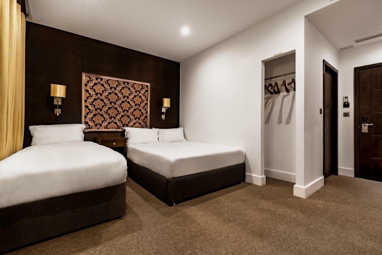 Grand Sapphire Hotel & Banqueting London Borough of London Borough of Croydon Exteriör bild