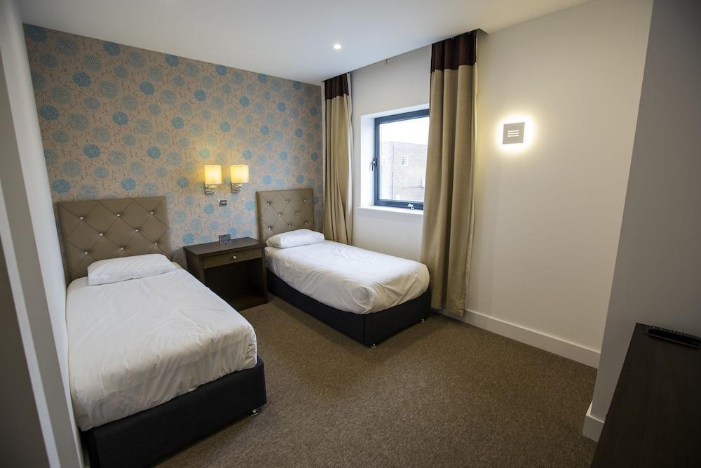 Grand Sapphire Hotel & Banqueting London Borough of London Borough of Croydon Exteriör bild