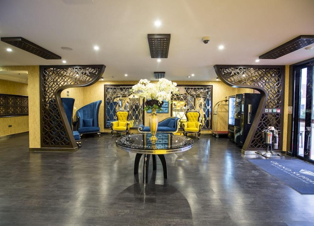 Grand Sapphire Hotel & Banqueting London Borough of London Borough of Croydon Exteriör bild